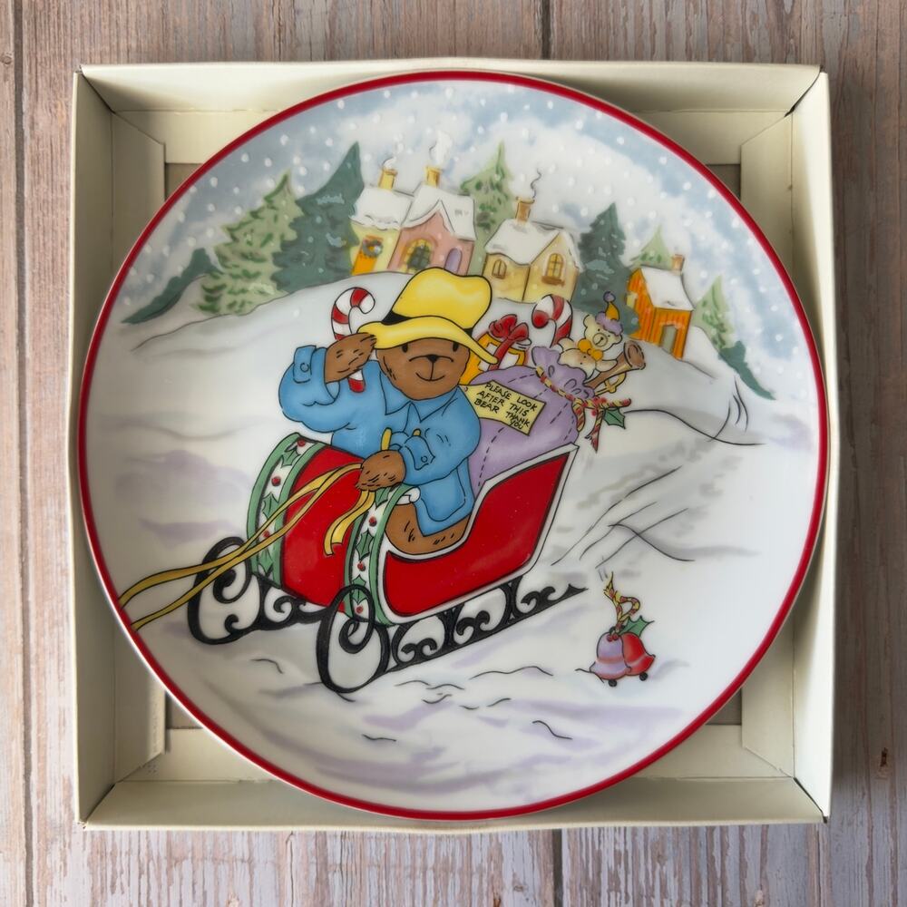 Vintage 1983 Paddington Bear “A Bear’s Noel” Schmid Christmas Collector Plate